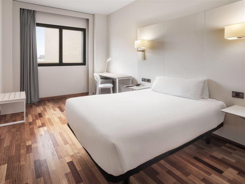 B&B Hotel Granada Estacion Eksteriør billede