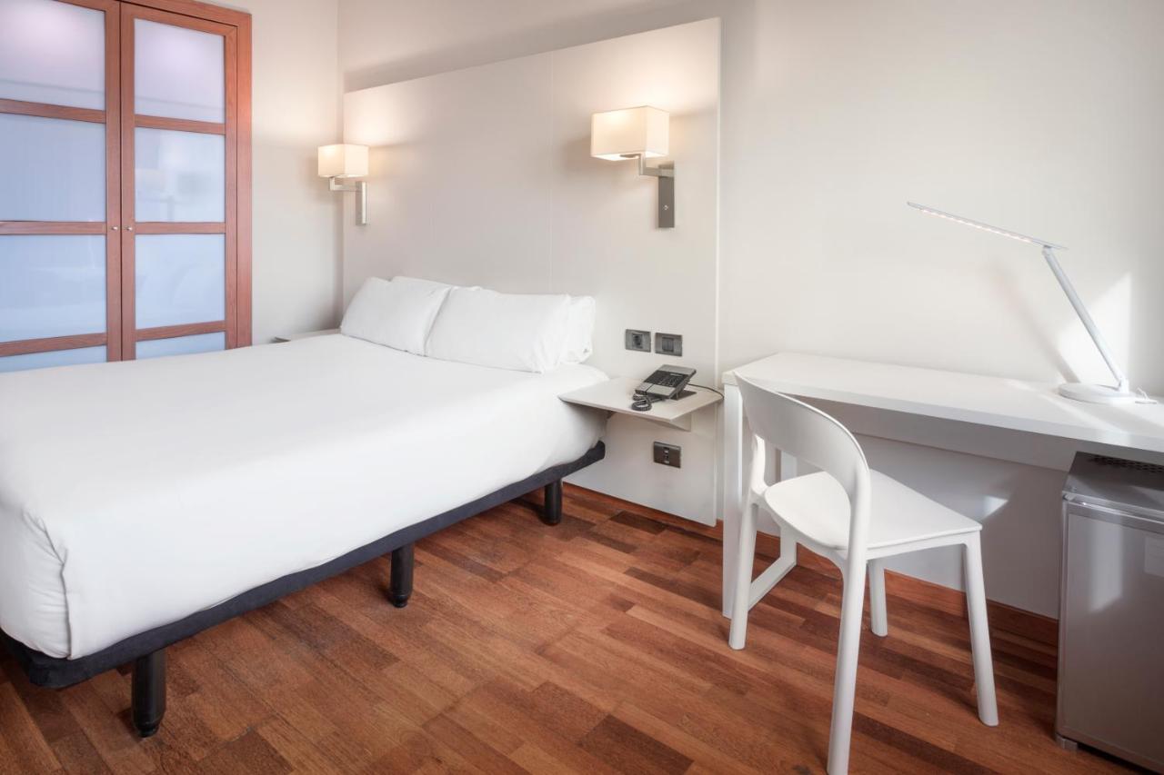 B&B Hotel Granada Estacion Eksteriør billede
