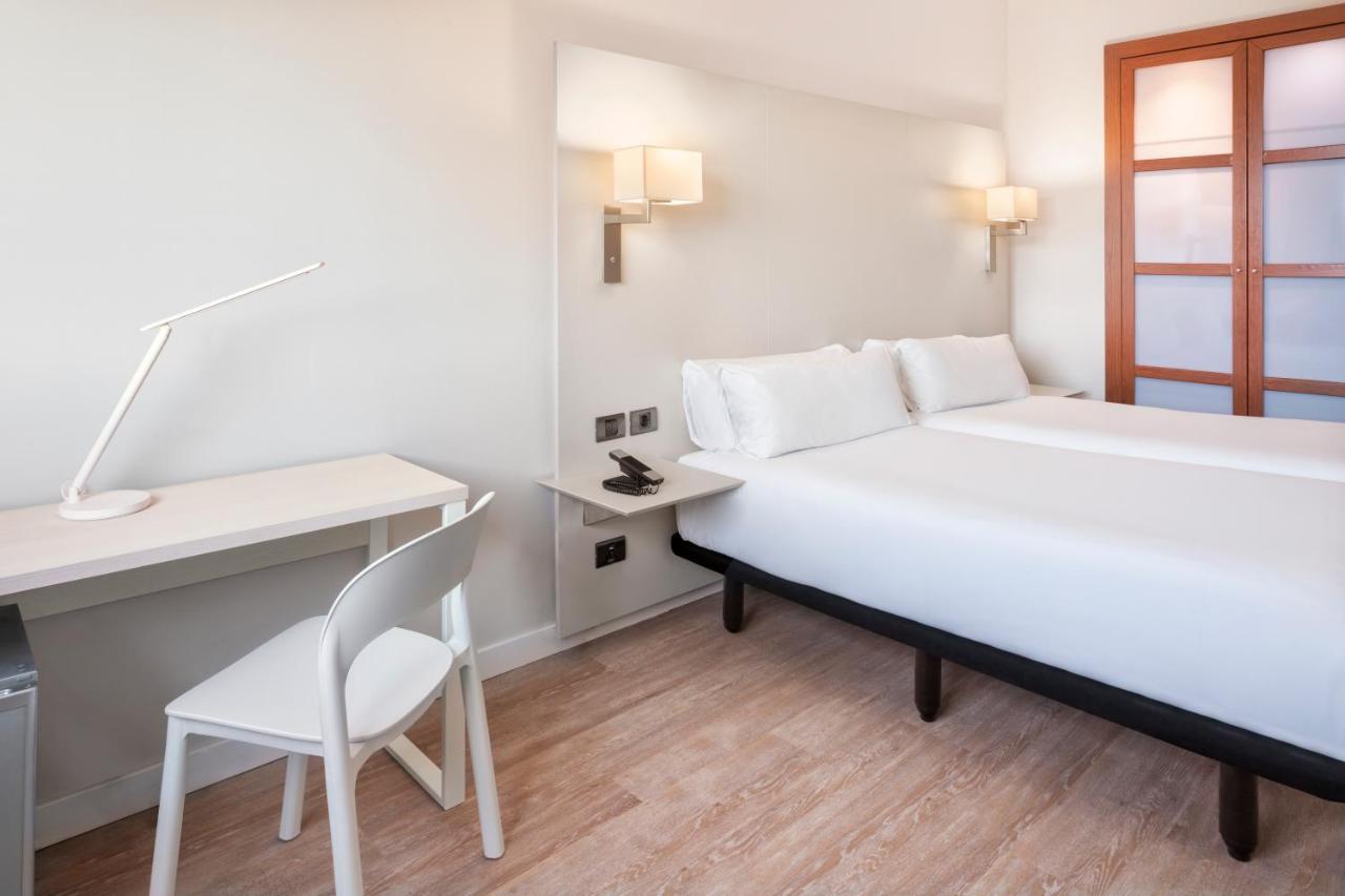 B&B Hotel Granada Estacion Eksteriør billede
