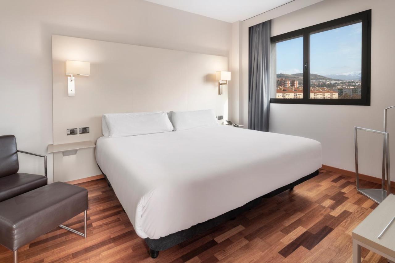B&B Hotel Granada Estacion Eksteriør billede