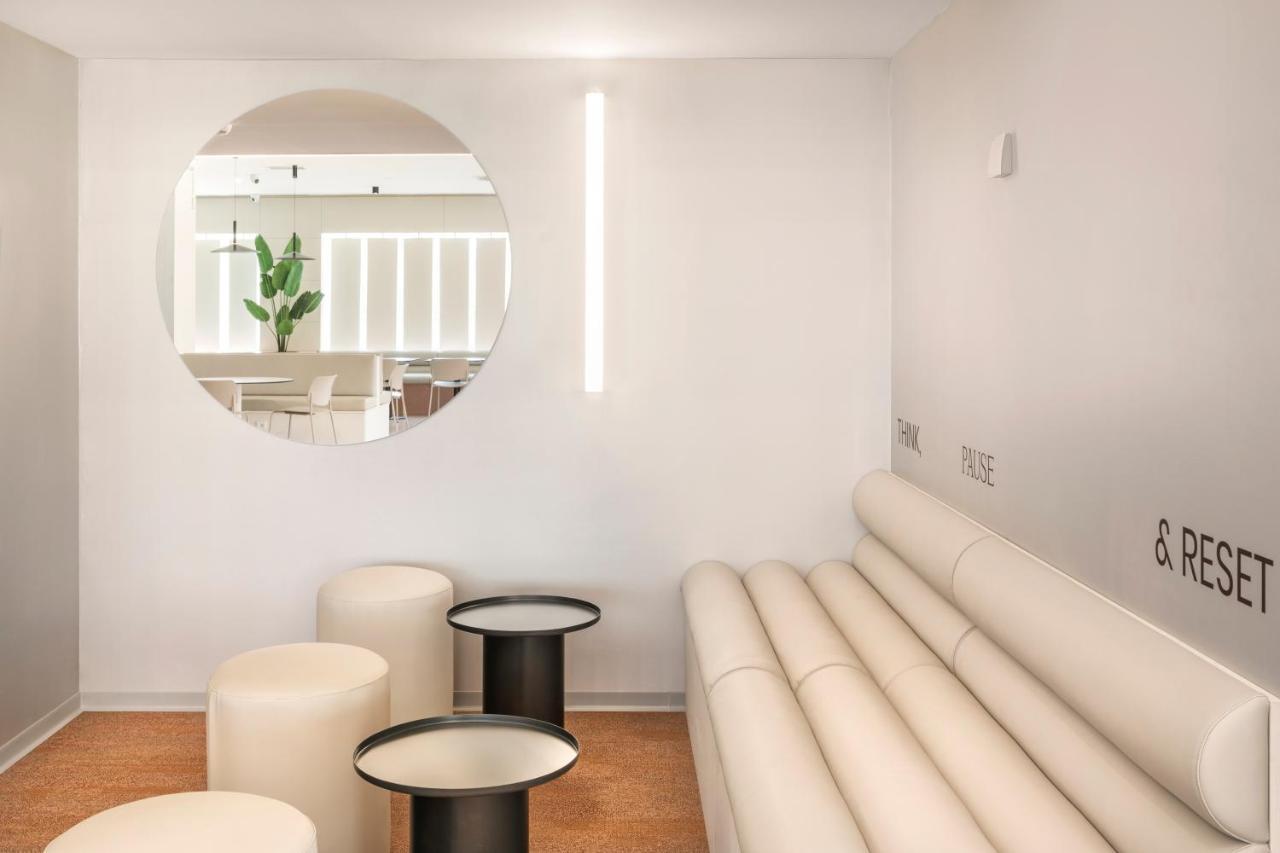 B&B Hotel Granada Estacion Eksteriør billede