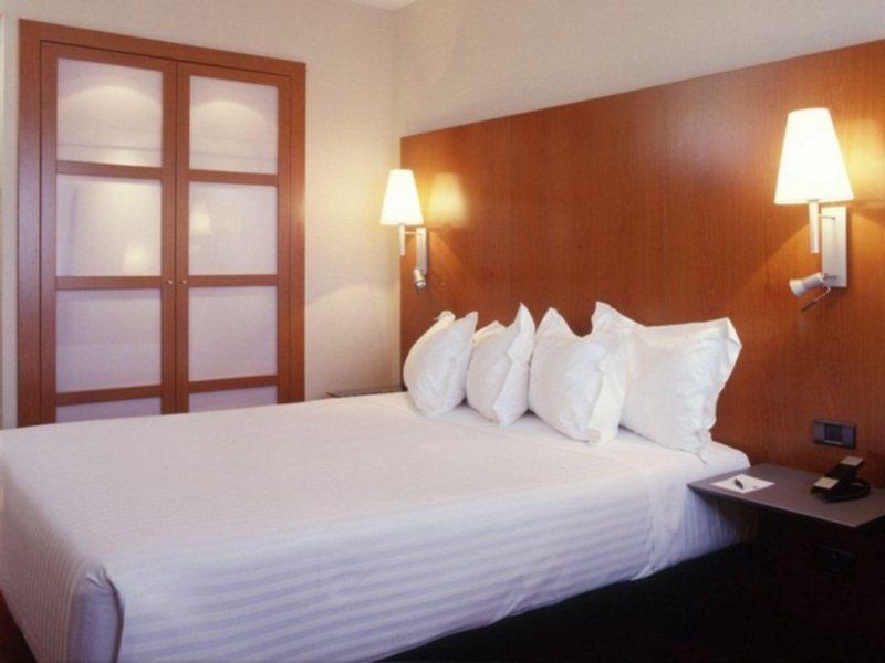 B&B Hotel Granada Estacion Eksteriør billede